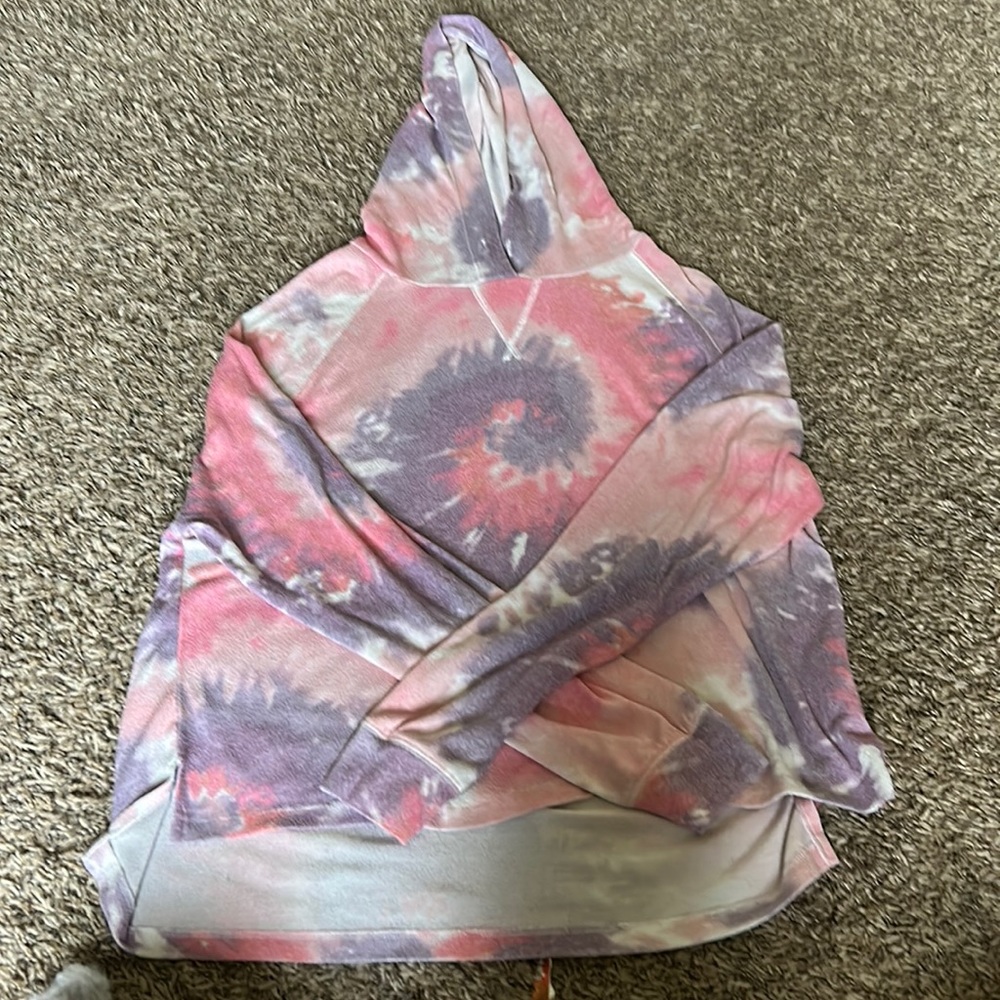 Tie-dye sweatshirt